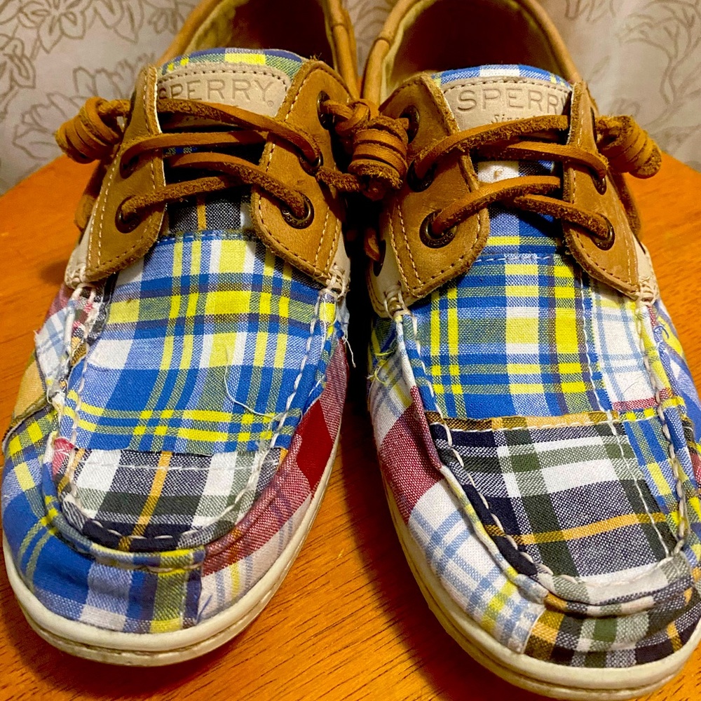 🥿 SPERRY : Women’s Songfish Prep Plaid Slip On Shoes